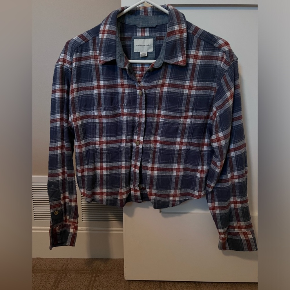 American Eagle cropped flannel plaid shirt